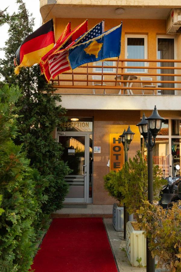 Boutique Hotel Igmas, Prishtina Приштина Экстерьер фото