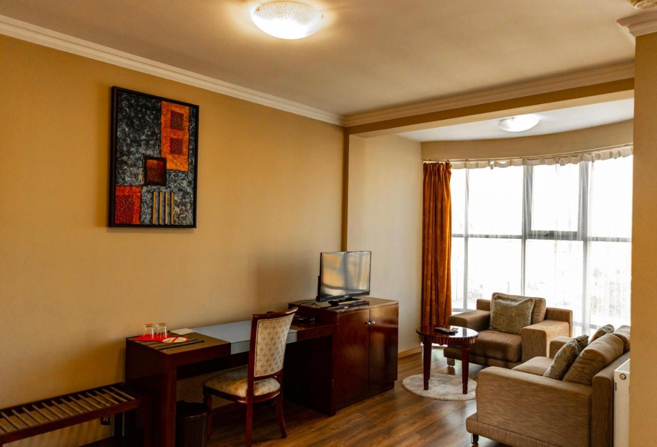Boutique Hotel Igmas, Prishtina Приштина Экстерьер фото