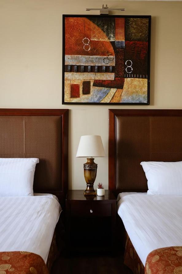 Boutique Hotel Igmas, Prishtina Приштина Экстерьер фото