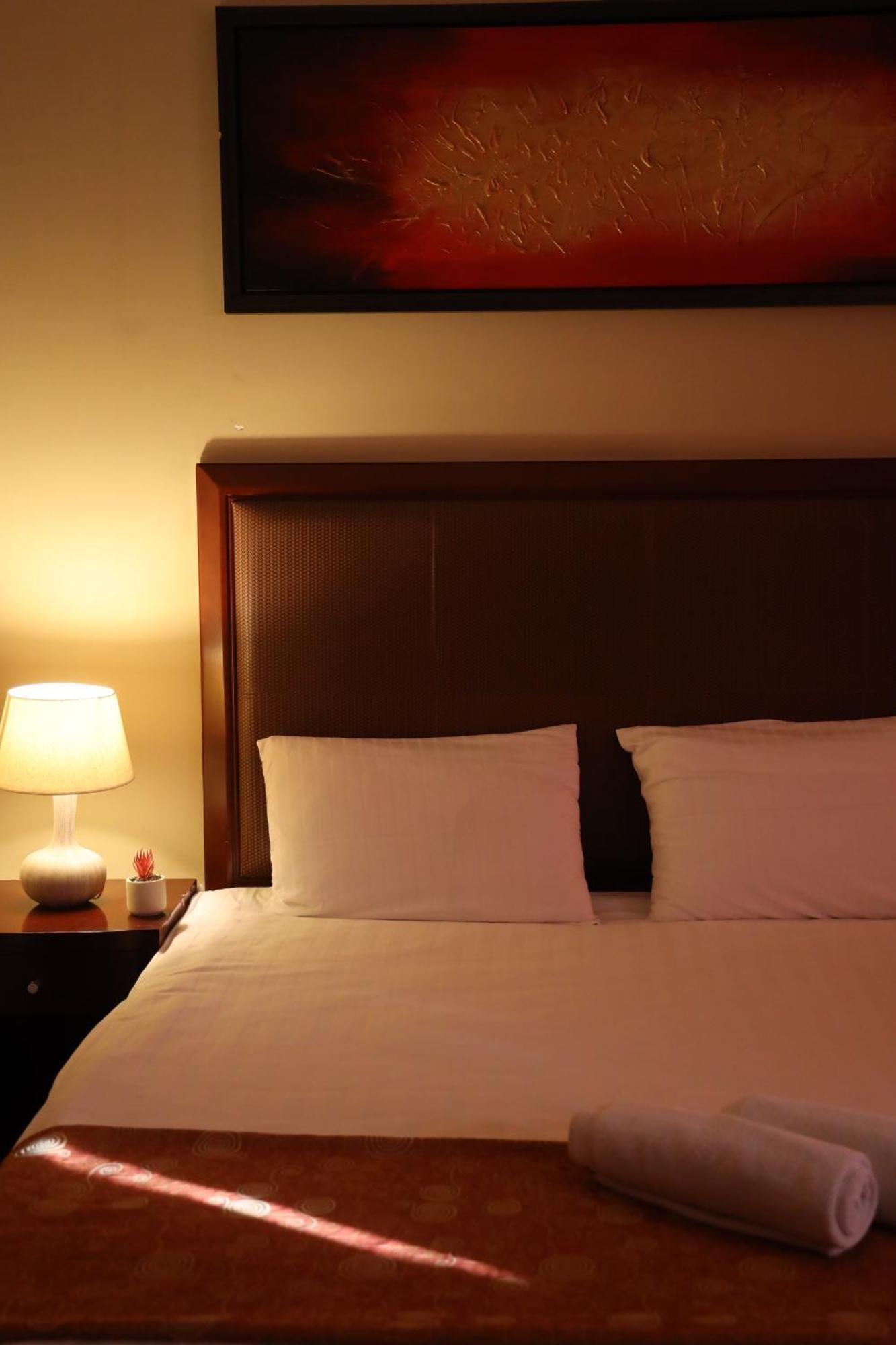 Boutique Hotel Igmas, Prishtina Приштина Экстерьер фото